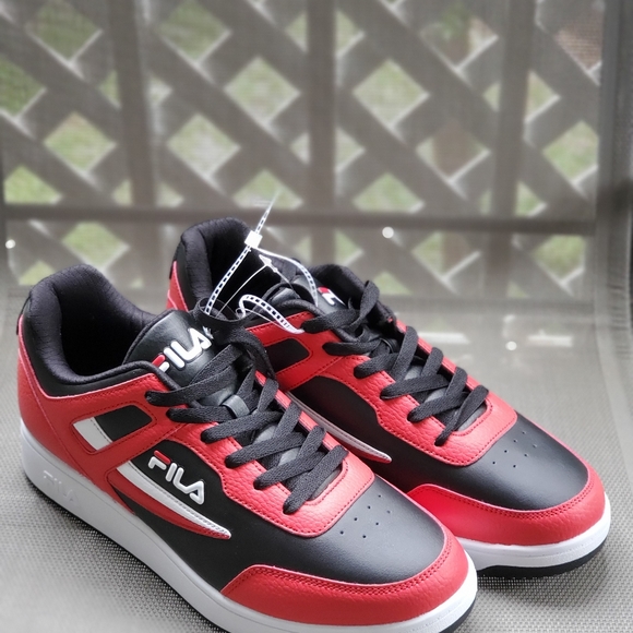 FILA Taglio Mens Sneakers, Size 10 - Picture 2 of 7